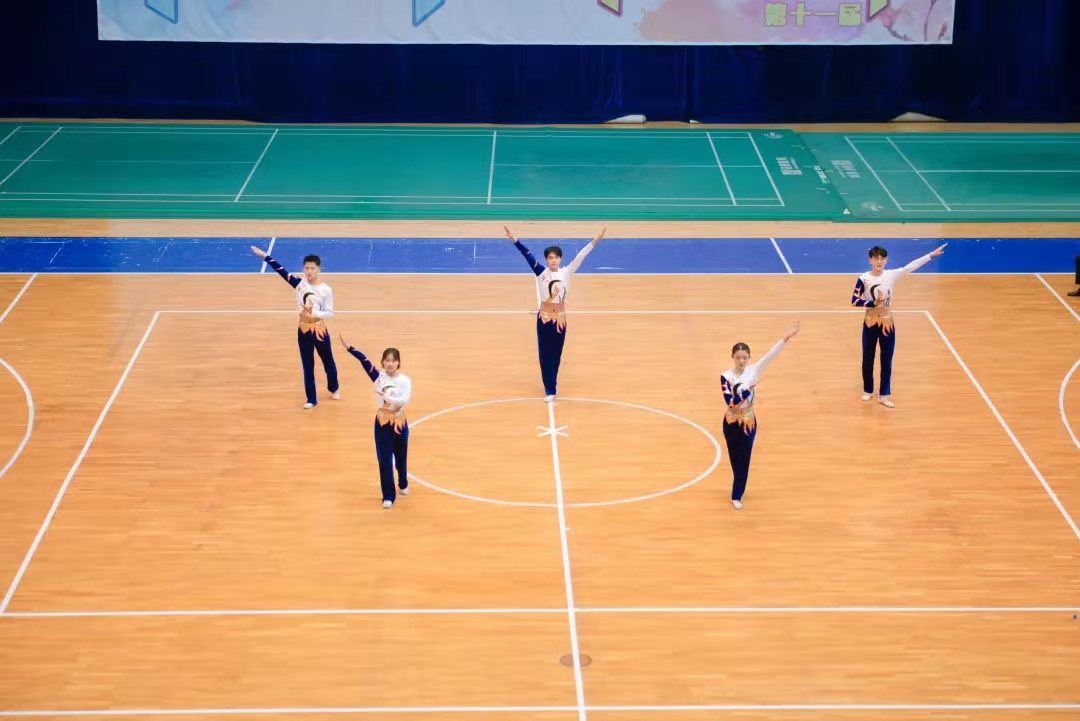 五月动起来图片,五月动起来舞蹈视频