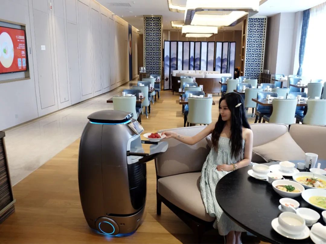 未来酒店一定得有休息区,杭州非住不可酒店