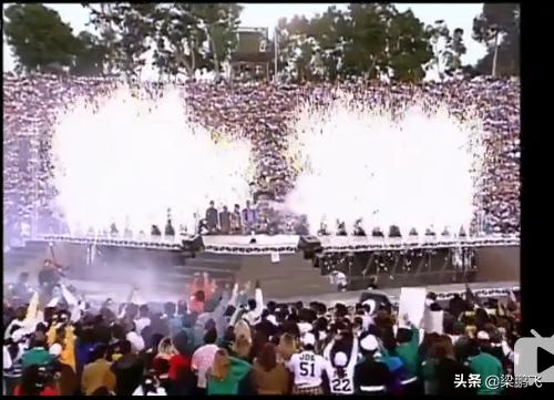 迈克尔杰克逊是世界音乐史第一人,迈克尔杰克逊被称为流行音乐之王