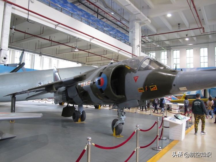 全球仅存4架的战机,中国目前有多少架先进战机