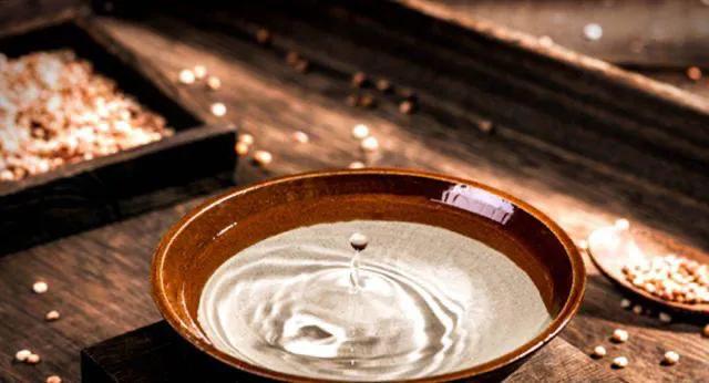 （酱酒观察四）“窜酒”和不良电商正在为害茅台镇