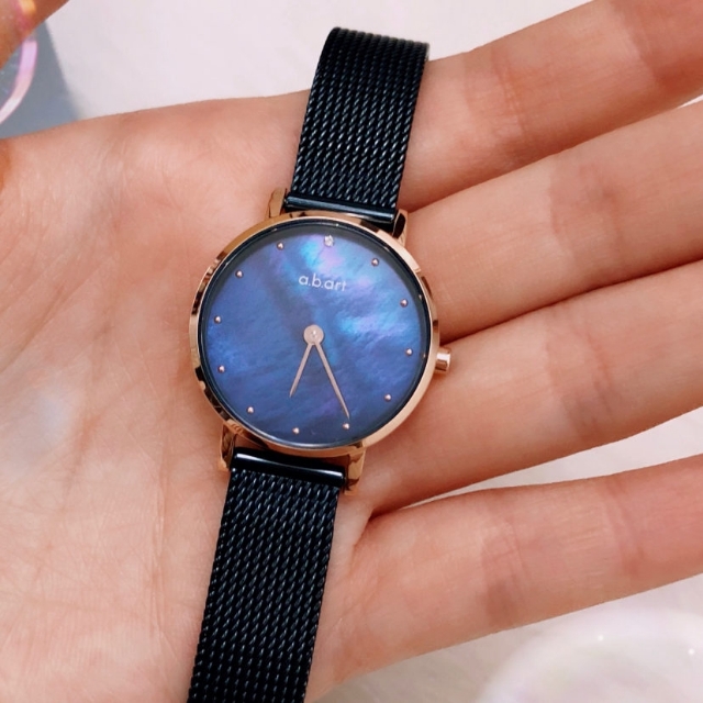 好看又不撞表的手表,平价有格调手表牌子