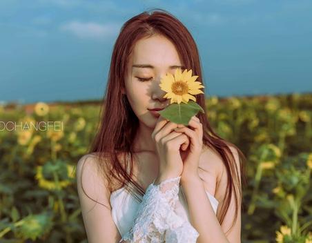 你有没有遇到一个爱而不得的女孩,你有没有一个爱而不得的女孩