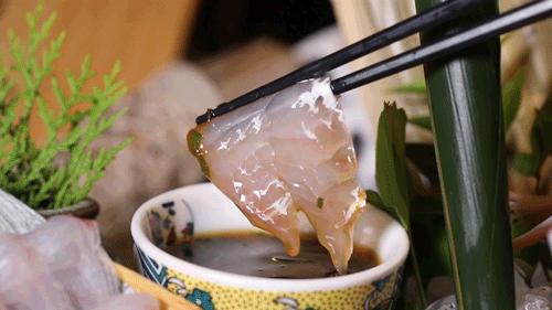 日式酒场大哥大出来营业了，凌晨3点还被小仙女围观