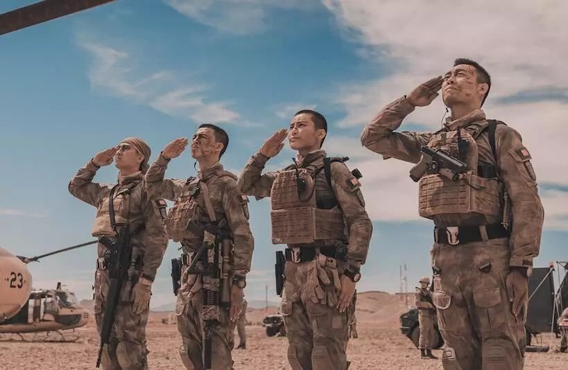 红海行动和战狼2哪个更震动,红海行动和战狼2的对比