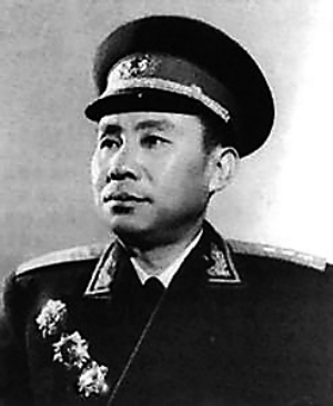 他是鄂豫皖走出来的开国上将，其空战辉煌战绩多次受毛主席称赞