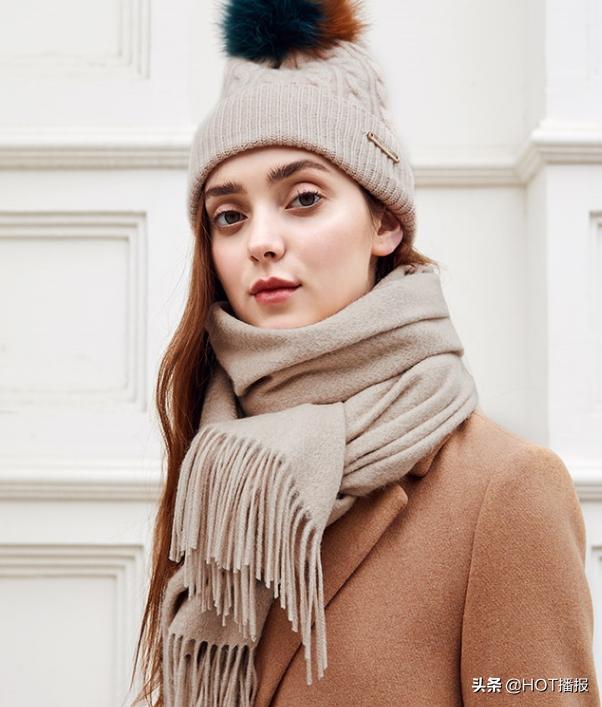 羊绒围巾品牌折扣批发,纯羊绒围巾批发厂家直批