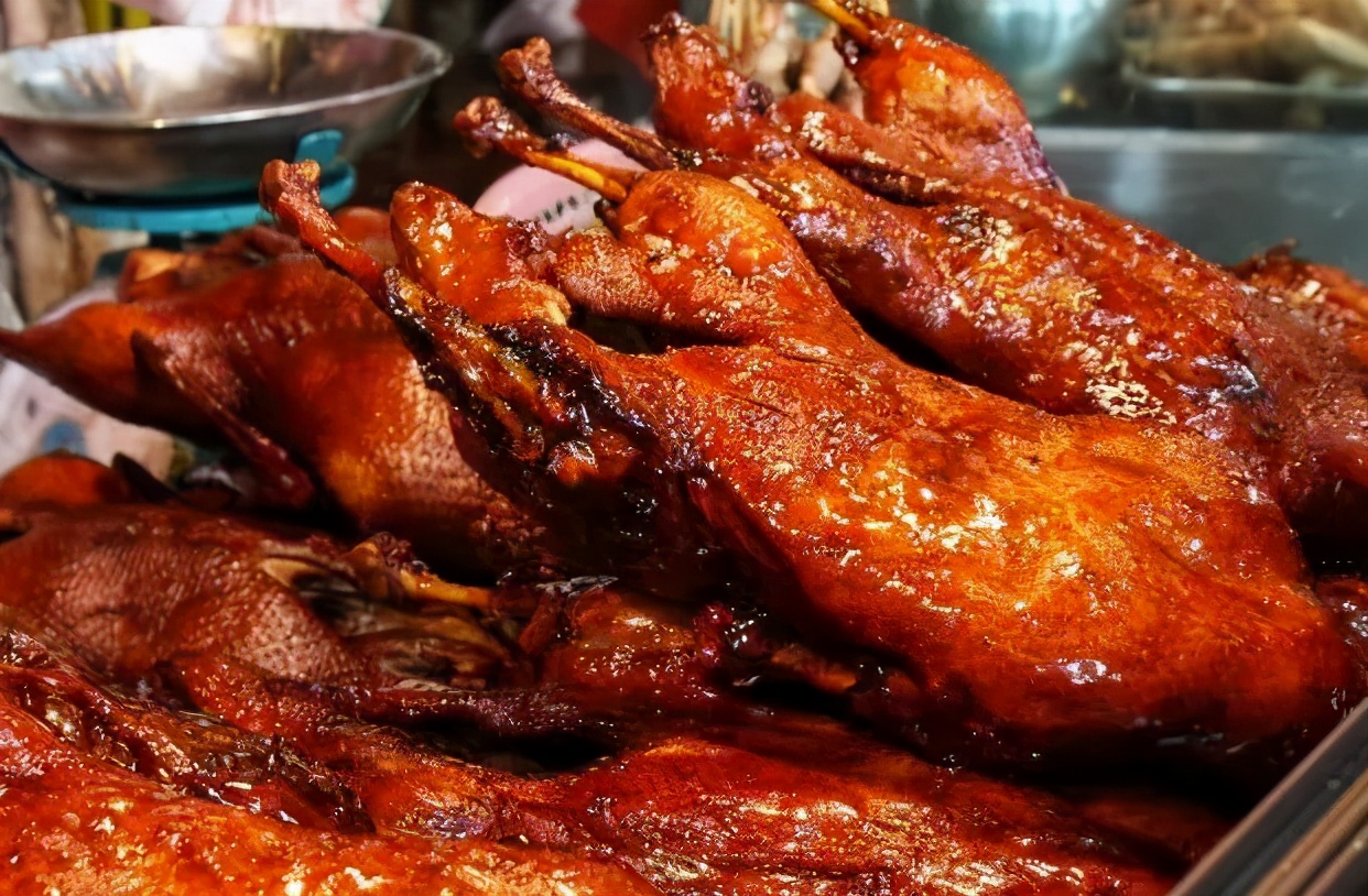 去成都必吃小吃有哪些,值得带给朋友品尝的成都小吃