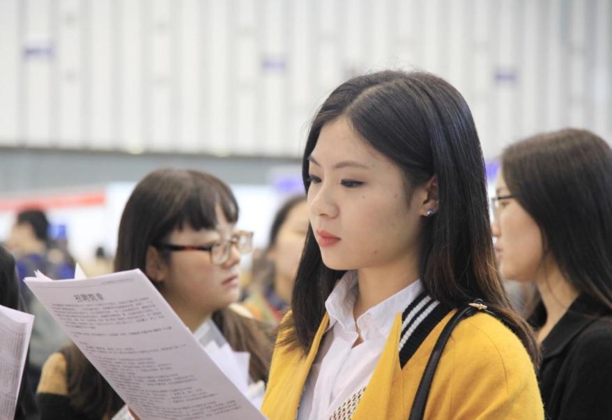 “人均985”的时代，二本生丢人吗？事实证明“专科生”才是常态