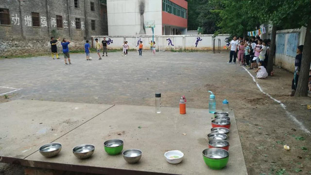 杏坪镇中心小学足球比赛,河南邓州槐树小学足球比赛开幕式
