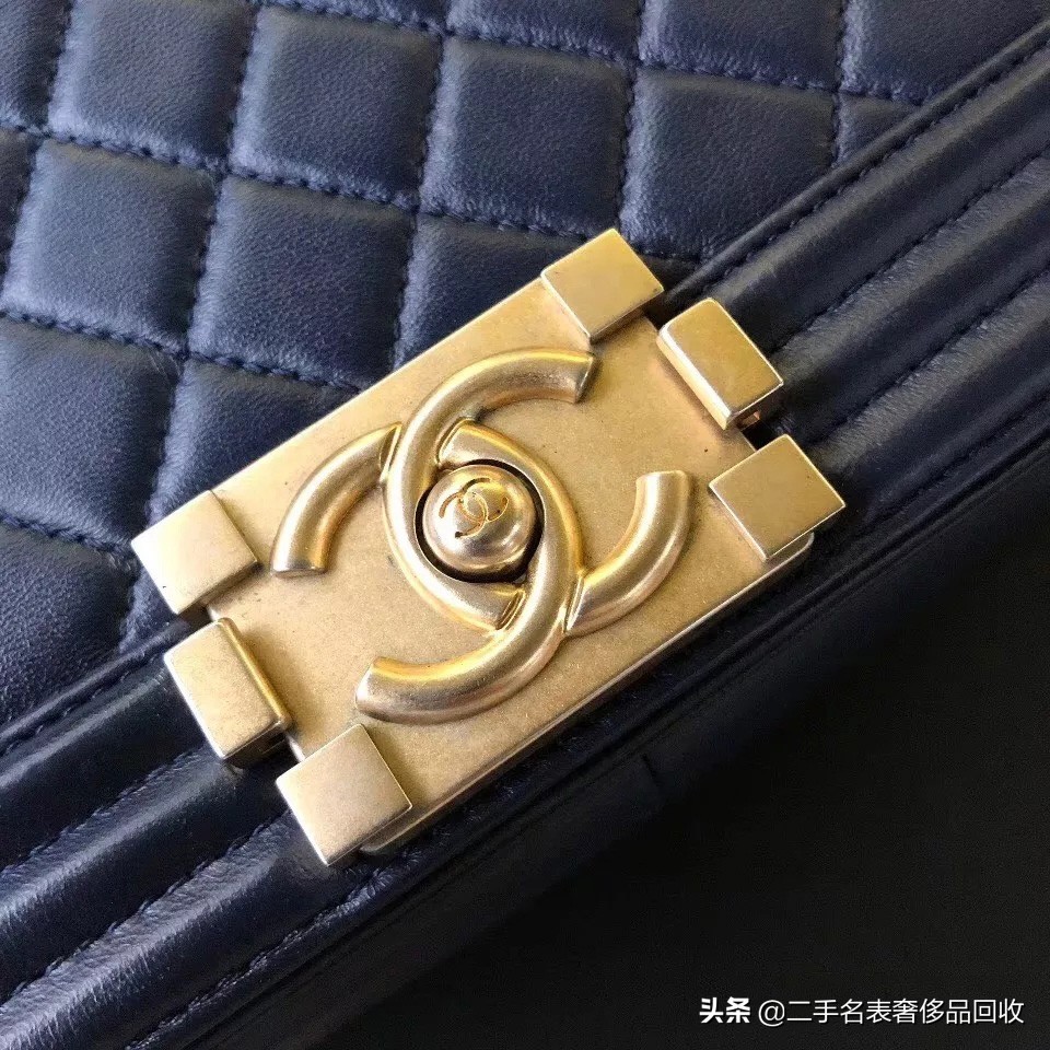 香奈儿包怎么验真伪,香奈儿包包如何保养
