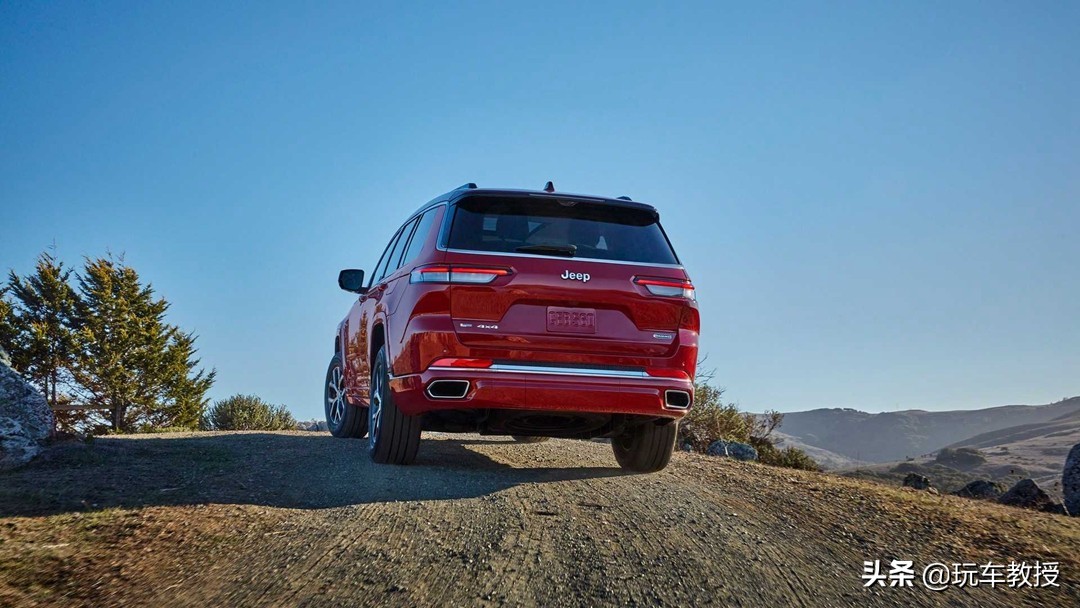 10年大切诺基改新款,10年的大切诺基值得买吗