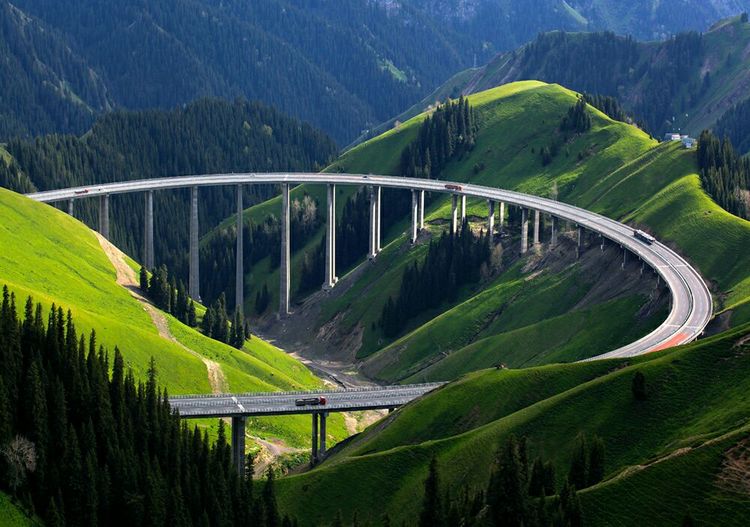 *疆新**是个好地方笔者：刘尊鑫