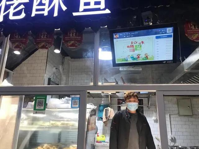 团过1.3吨鸡蛋、3吨大米还买空蹄膀店，杭州这个小区群太火爆！大牌都抢着入群