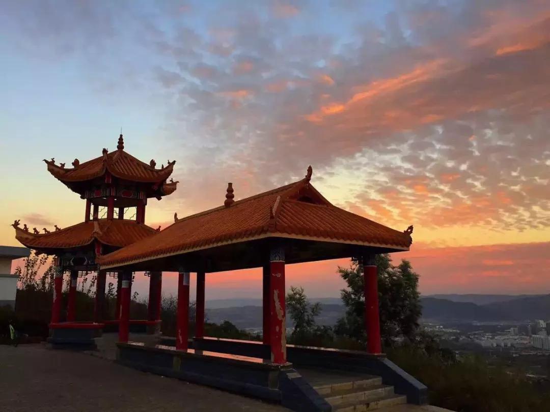 今天宜良景点哪里好玩,宜良好玩的夜景