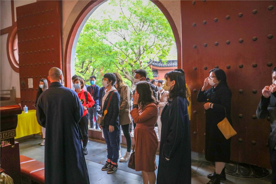 巴伐利亚庄园倾力打造“教育新城·康旅庄园”，向抗疫英雄致敬！