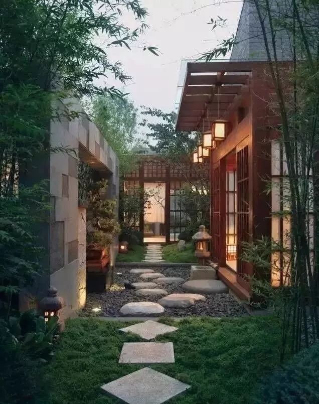 中徽绿管家：园林敛新意，汀步盎生花