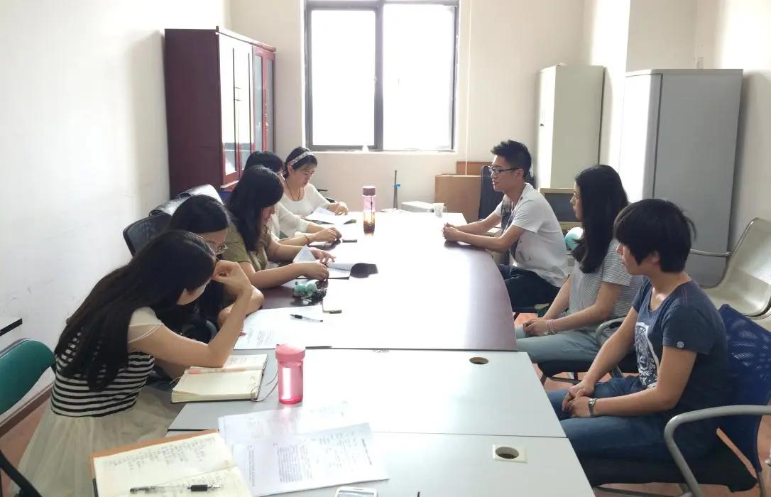 面试八个数的题目,面试官让我写出一百个1怎么回答