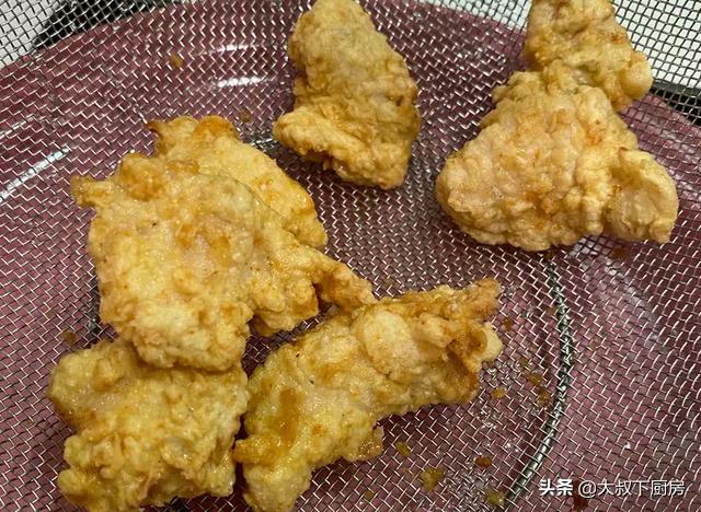 炸东西不嘣如何让你的炸鸡脆脆的,炸鸡怎么炸酥脆不回软