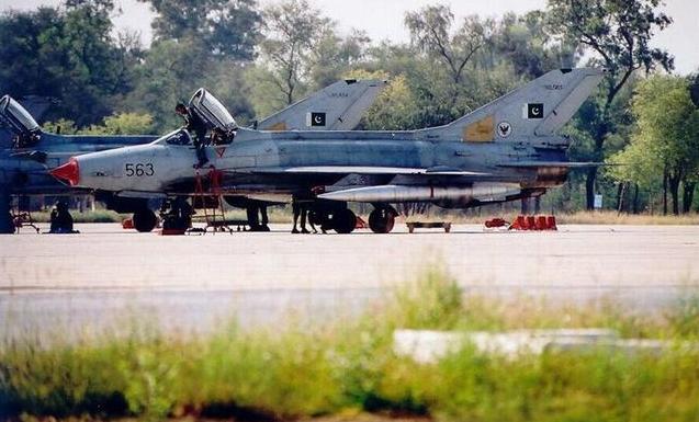 当年靠七爷外贸赚了多少美金？小F16竟然还打入了美国市场