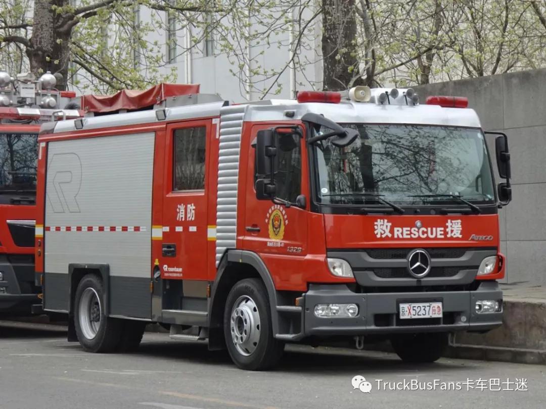 北京特色！奔驰Atego底盘的卢森宝亚AT3城市主战