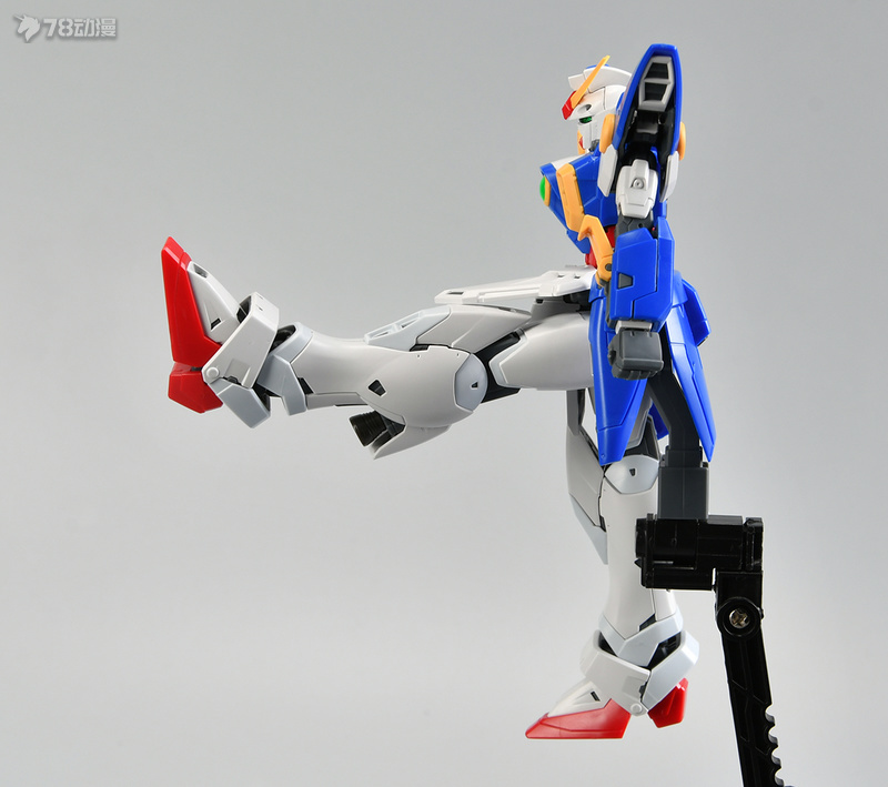 万代高达rgrx78-2,万代rg飞翼零式高达