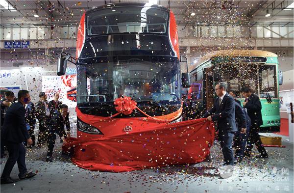 银隆新能源汽车,银隆脸谱巴士