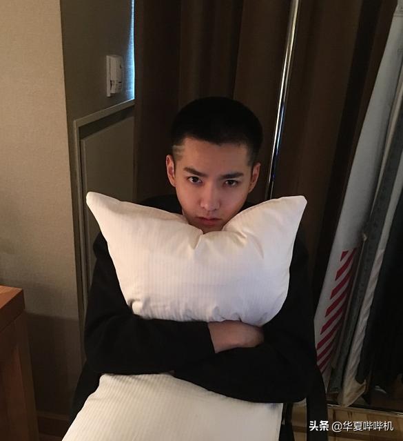 吴亦凡这些年骗了多少女孩？