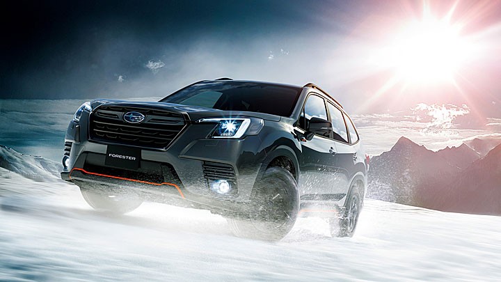 斯巴鲁森林人四驱对比丰田普拉多,新款森林人2022款和老款区别