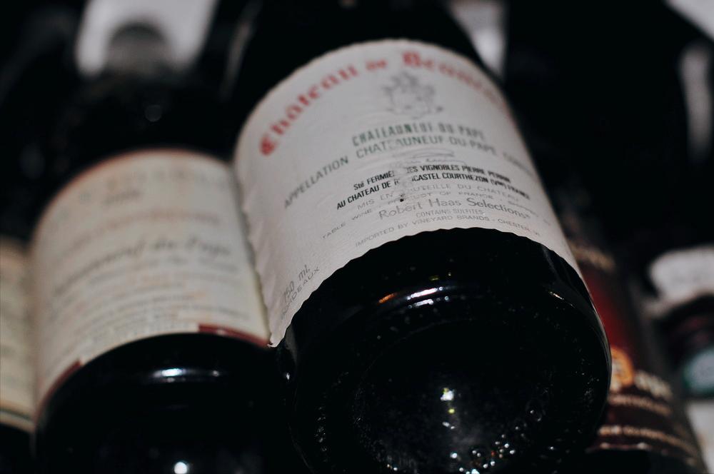 龙渝葡萄酒最贵多少钱一瓶,最贵的葡萄酒居然是用脚踩出来的