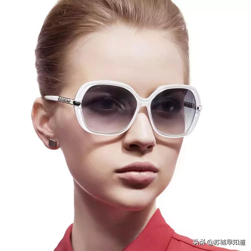 星悦汇衣服,星悦汇白色武器