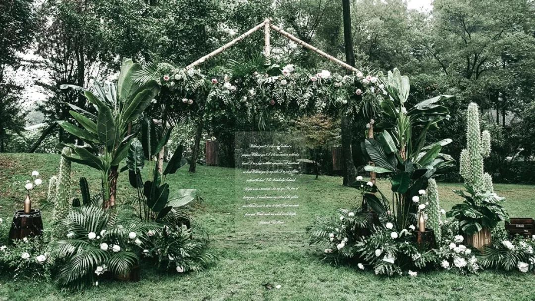 如何办一场小众精致的户外婚礼,清新而又浪漫的户外婚礼