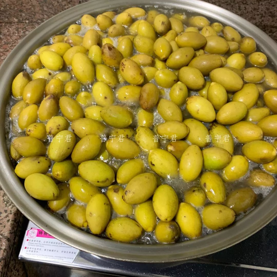潮汕熬橄榄菜的橄榄怎么熬,潮汕橄榄菜怎么腌制橄榄不会软