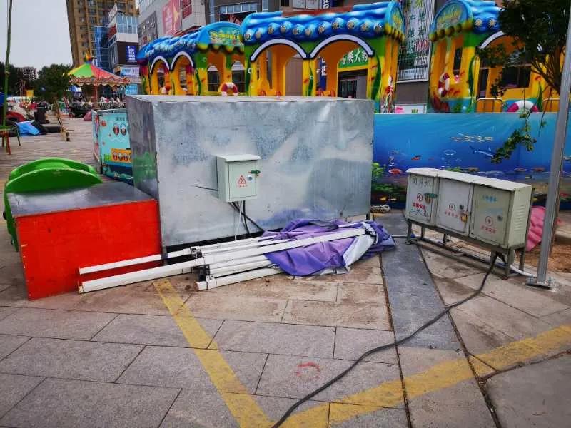 创城曝光台|新百广场秩序混乱问题依旧