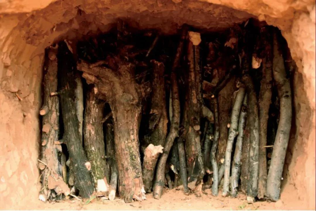古老烧木炭窑的结构,古代木炭窑