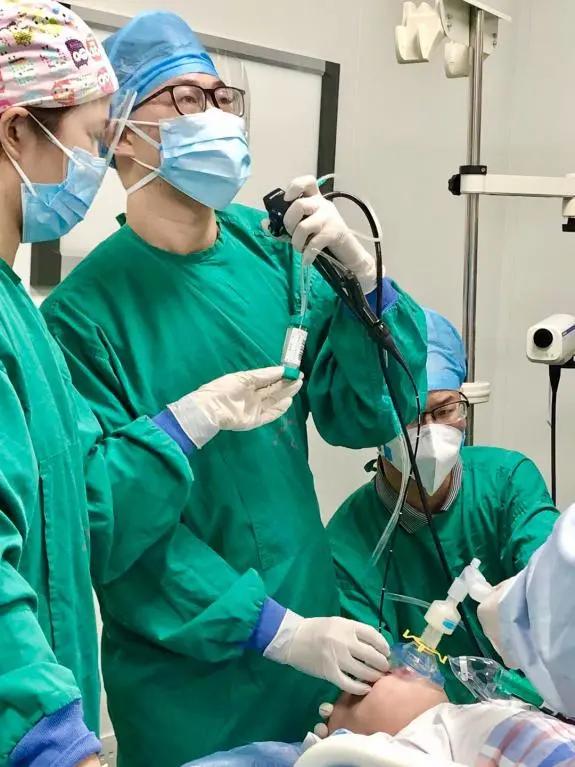 9个月宝宝发烧咳嗽半个月，腋下长了个“鹌鹑蛋”，医生说：这个病不简单
