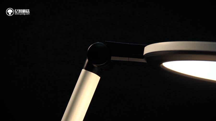 不要再相信“护眼灯”这种鬼话了！200~1500元台灯横测揭秘