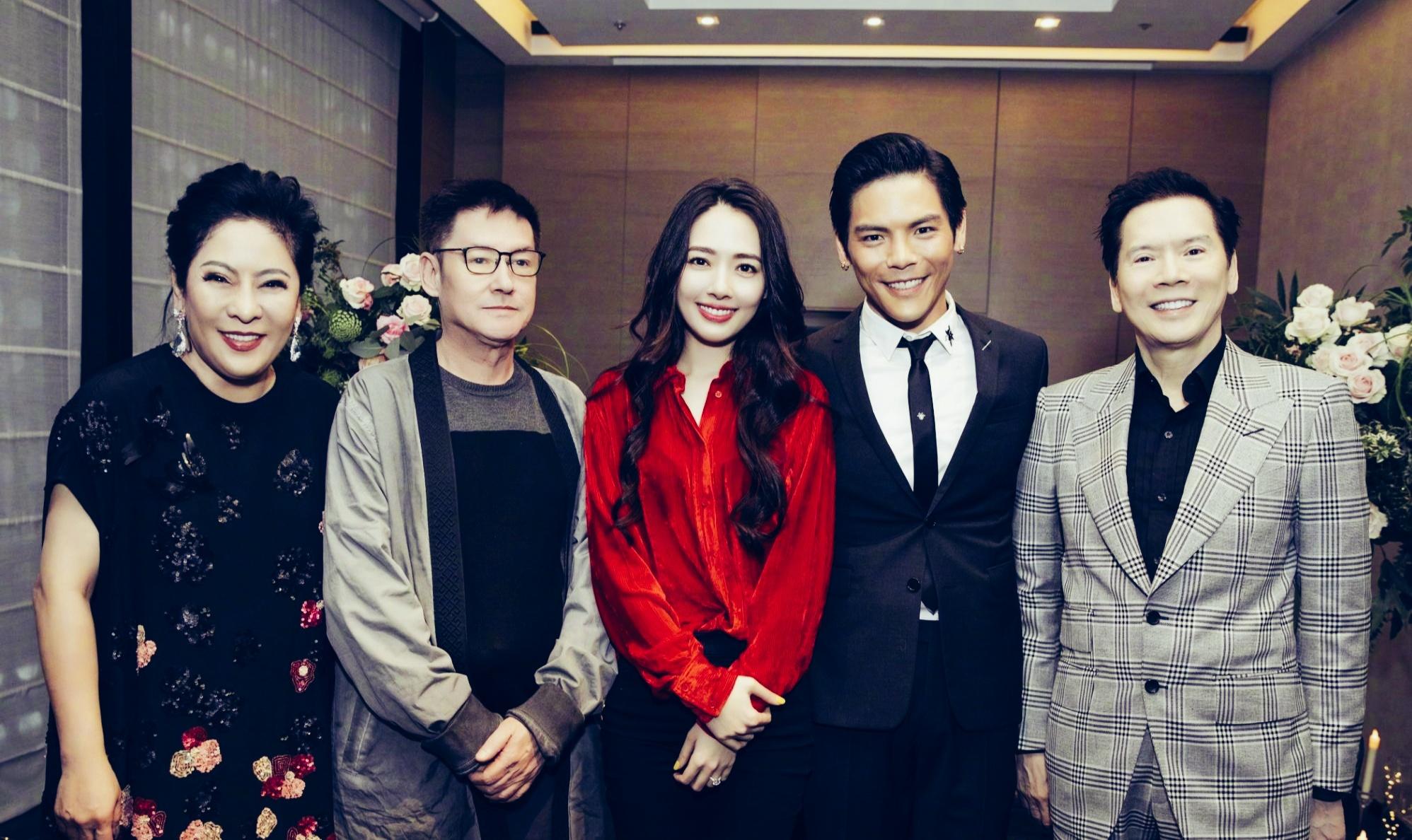 郭碧婷：家境普通的她凭什么成为香港太子妃？