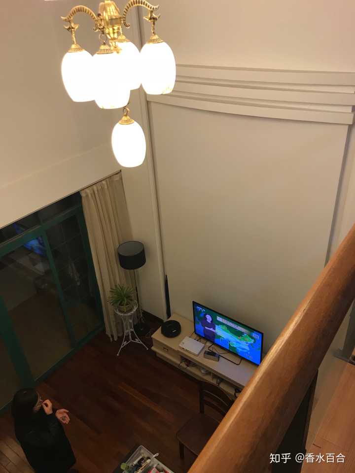 买了高层的人怎么样了,买了顶楼的房子后悔了吗