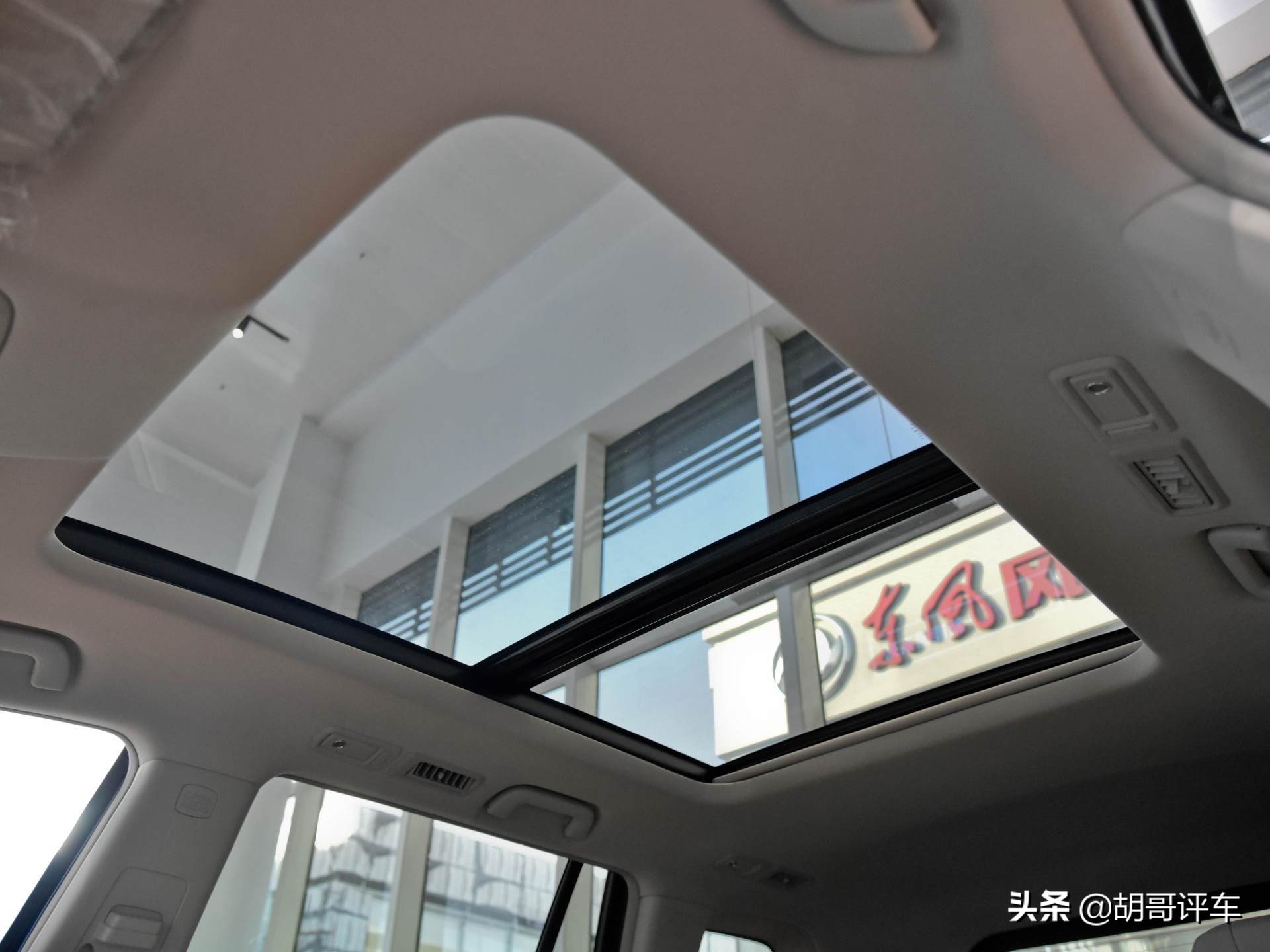 又大又高的suv,最新款黑色广汽传祺gs8高清实拍