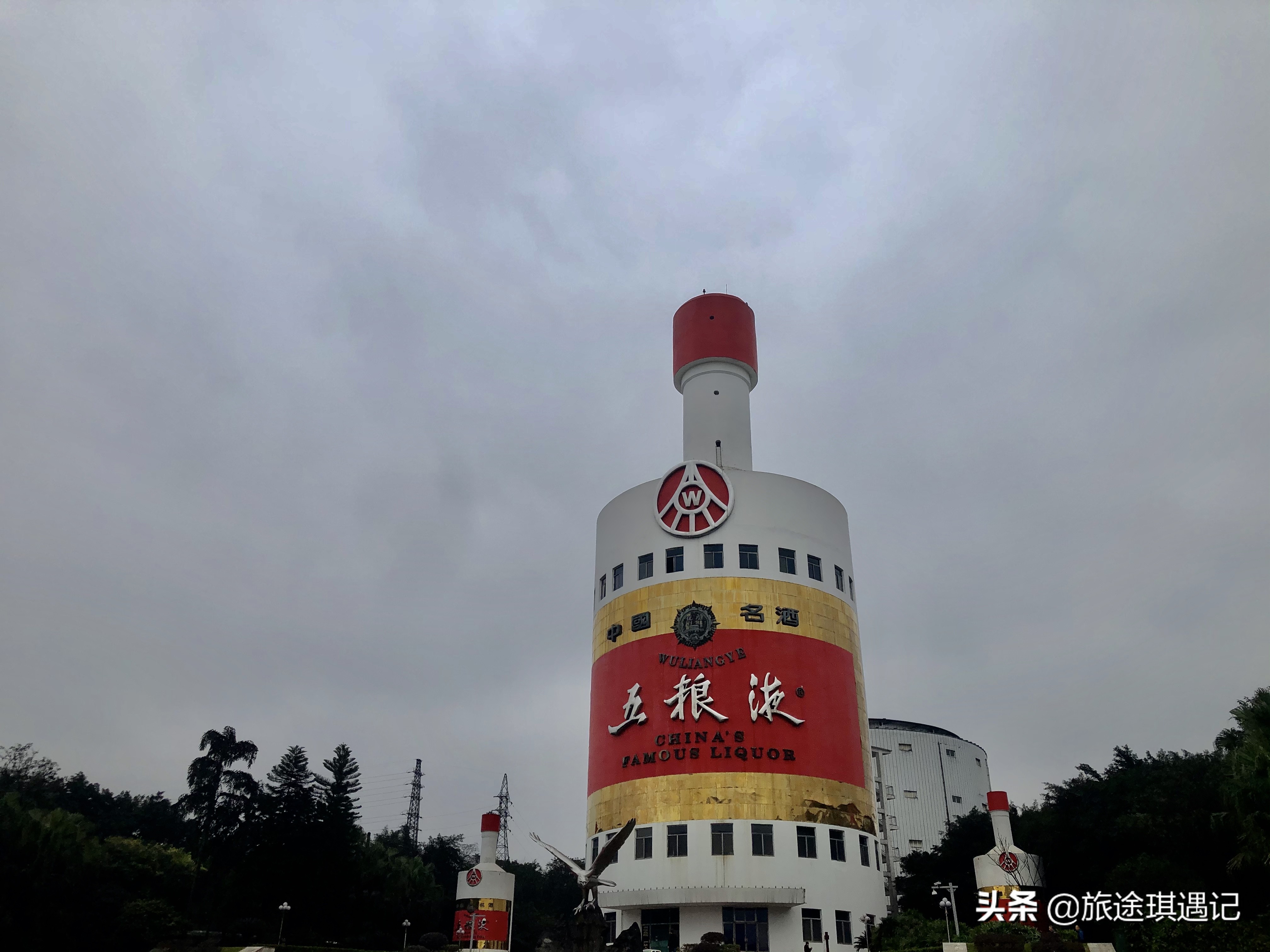 来宜宾千万别错过合江门，岷江与长江交汇，泾渭分明让人大饱眼福