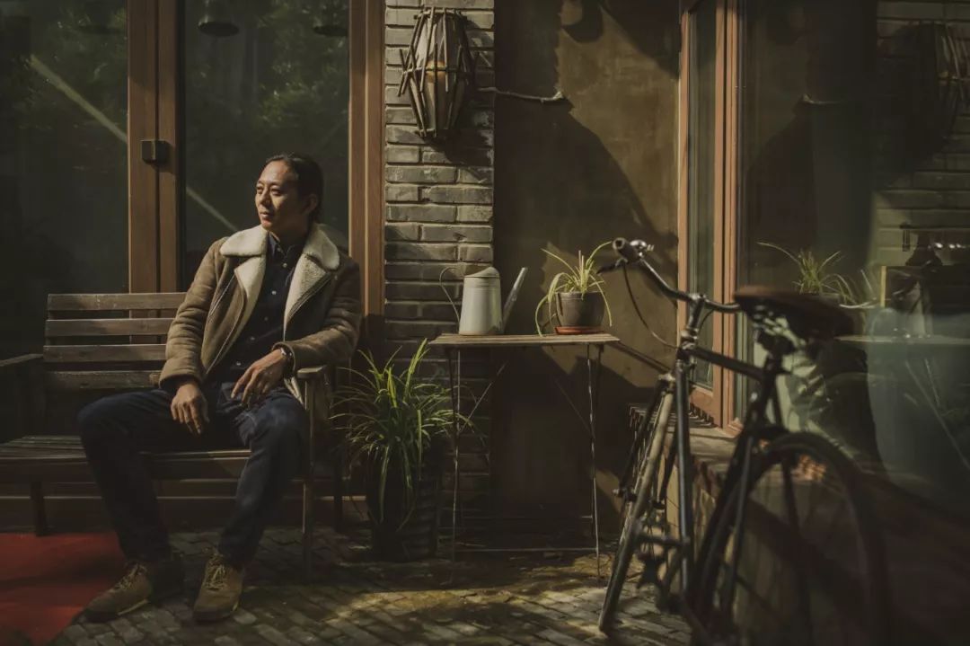 搭车去柏林纪录片行者,骑摩托车跑尸骨之路