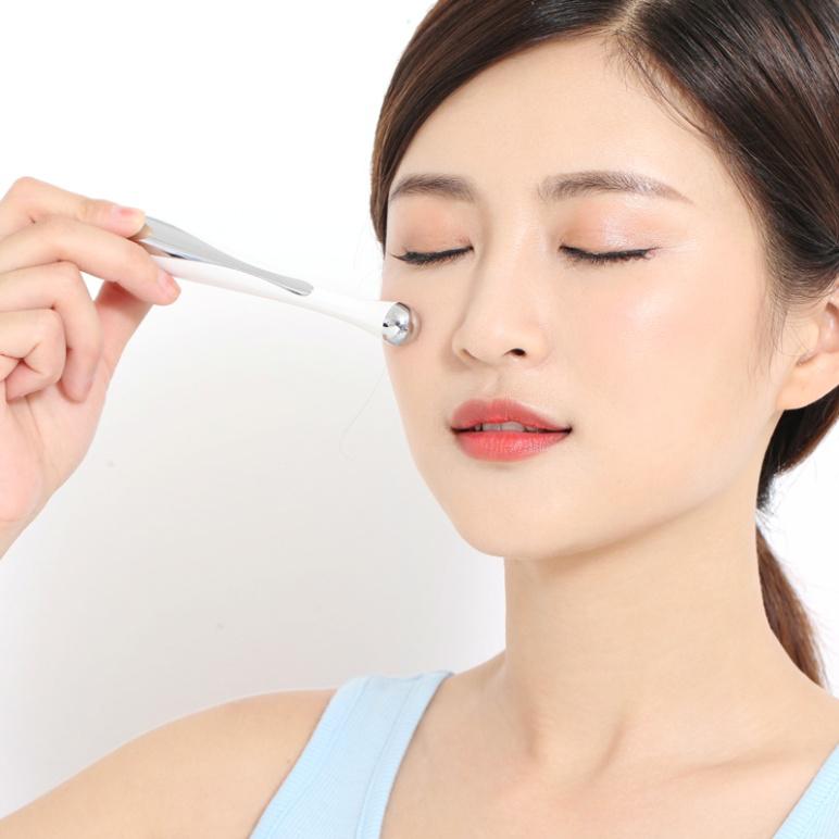 眼袋黑眼圈再见！一维生活离子美目仪让双眼随时做SPA