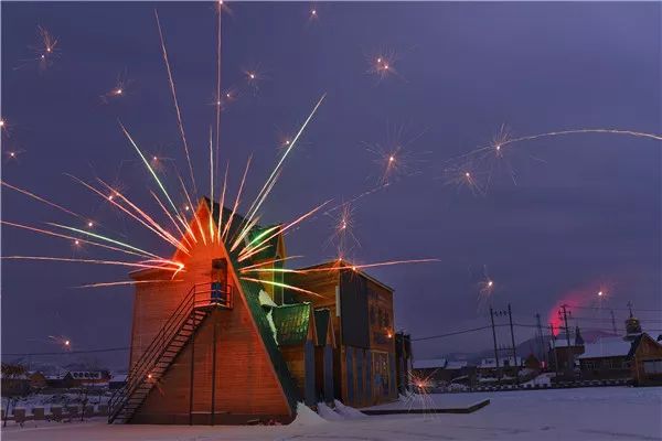 比上海低调，比重庆安静，内蒙古这座小城才是中国夜景最美的地方