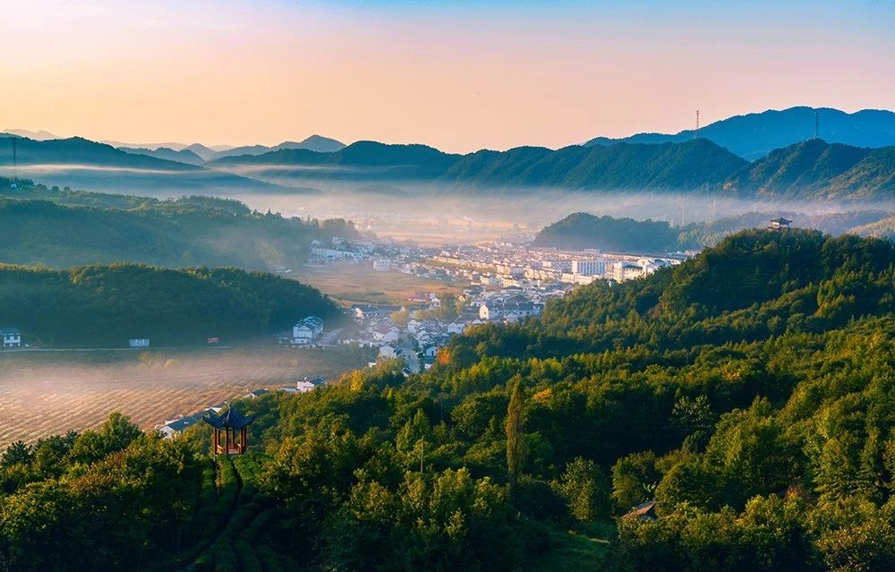 她的名字，我的山