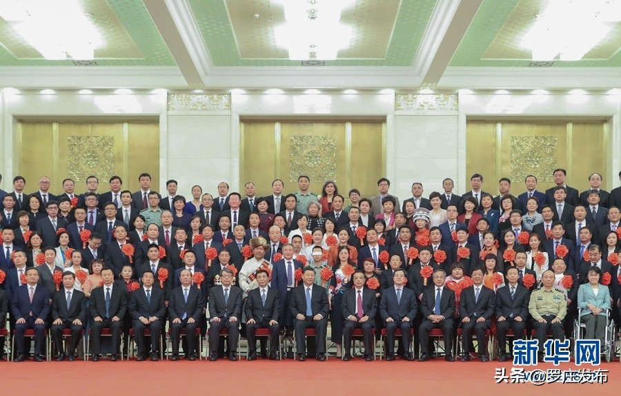 骄傲！这位罗庄人受到了习*平近**总书记的亲切接见......