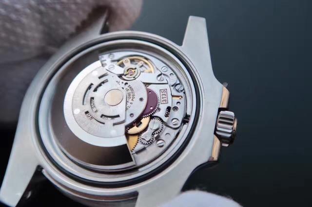 你以为有钱人的腕表都是正品？已被拦截查收，都是从这里流出