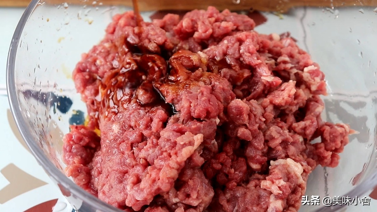 正宗牛肉酱香菇,牛肉香菇香辣酱制作的全过程