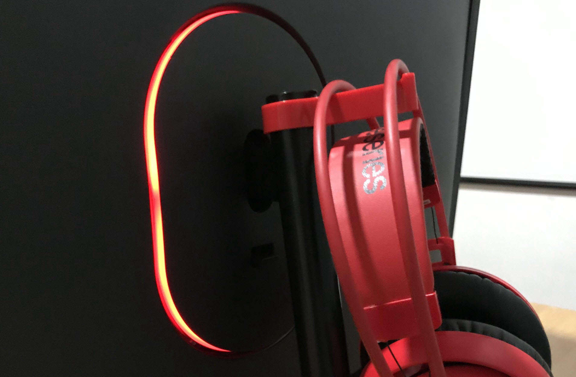 大屏遇上蓝蜘蛛，Spyder5Pro实测游戏悍将大屏电竞显示器电竞