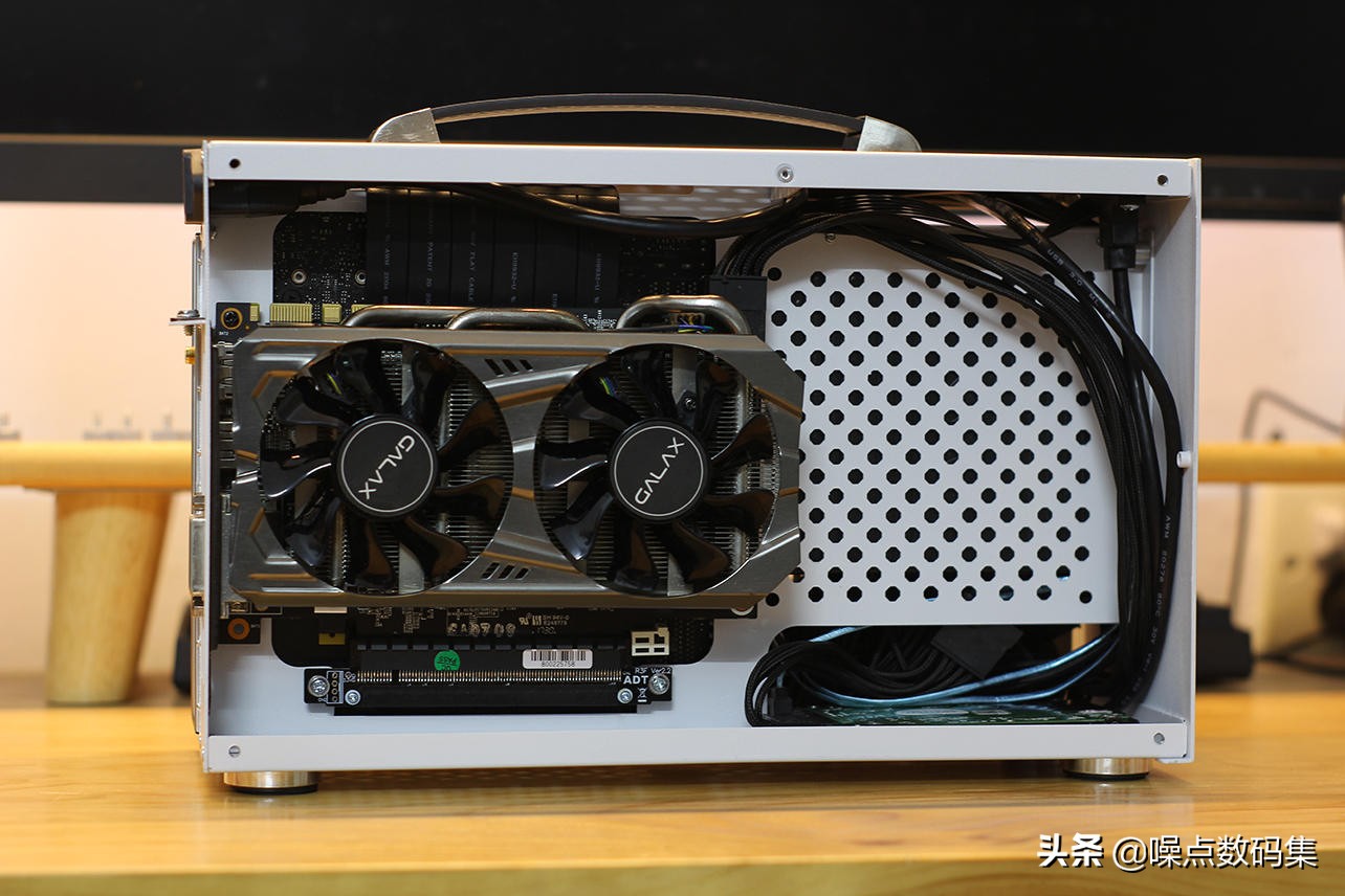 超频三蜂鸟i100pro散热改造,蜂鸟i100itx机箱测评